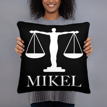 Load image into Gallery viewer, MiKEL Blk/W Basic Pillow