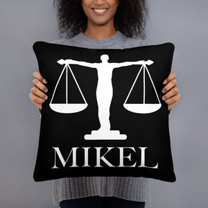 MiKEL Blk/W Basic Pillow